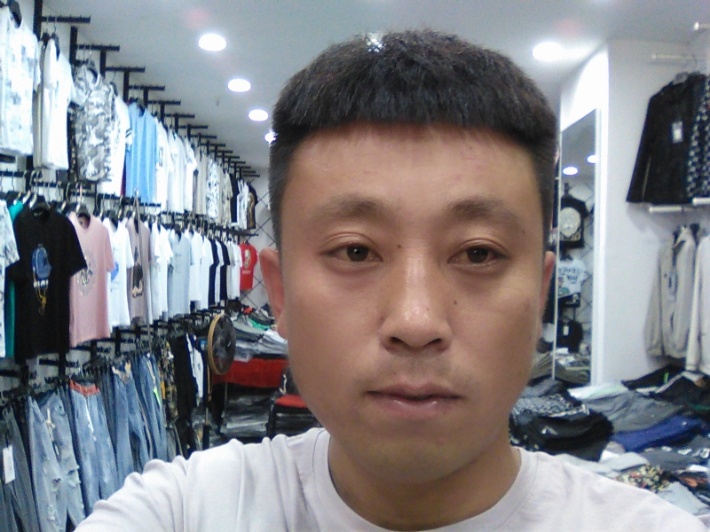 冰冷的心的第二张照片--镇江相亲服务中心
