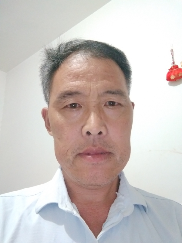 邹学辉的第三张照片--镇江相亲服务中心