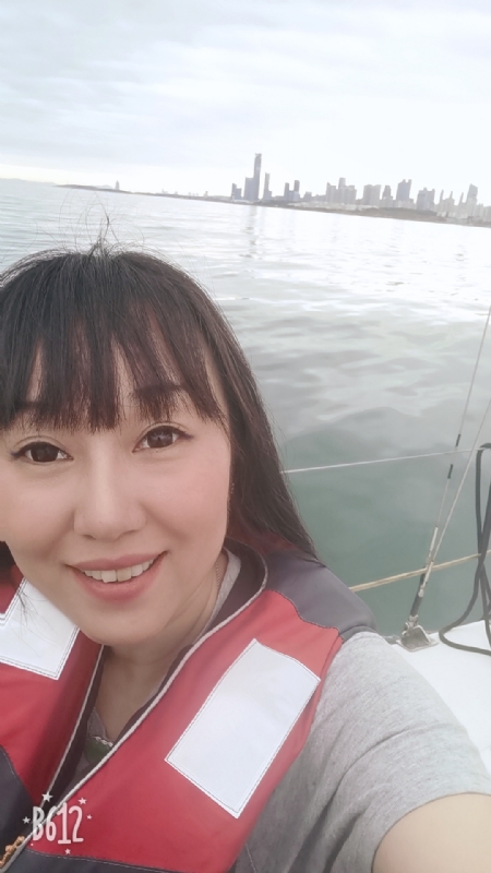 月的第二张照片--镇江相亲服务中心