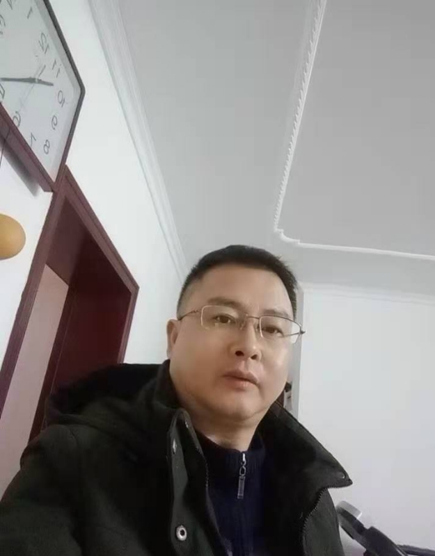 想牵你的手的第一张照片--镇江相亲服务中心