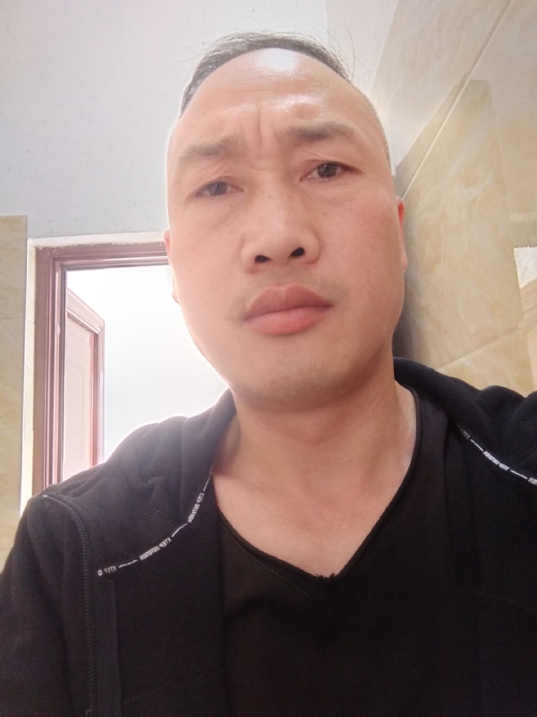 猴哥的第二张照片--镇江相亲服务中心