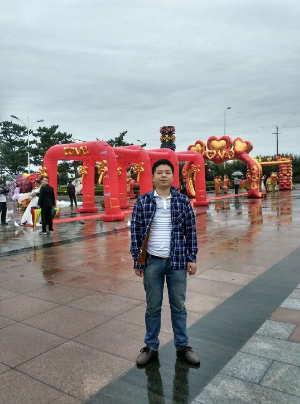 在奋斗的第三张照片--镇江相亲服务中心