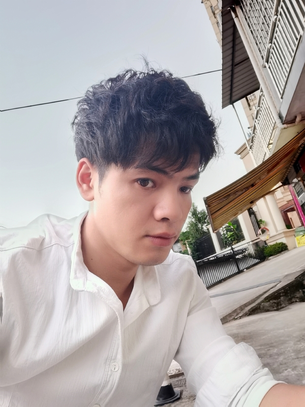 幕后老板的第二张照片--镇江相亲服务中心