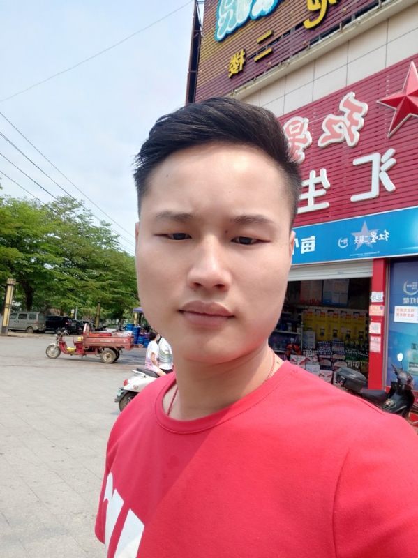 刘振军的第一张照片--镇江相亲服务中心