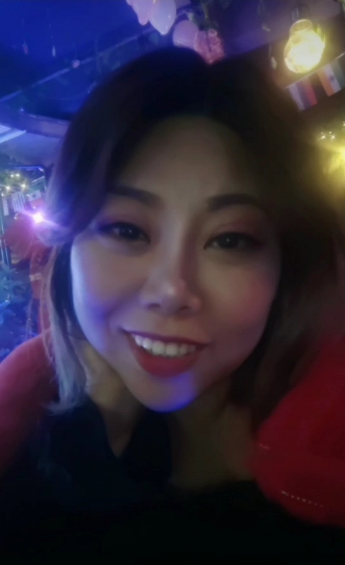 收快递的费仙女的第一张照片--镇江相亲服务中心