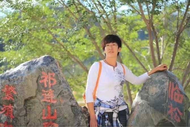 弱水河边青春草的第一张照片--镇江相亲服务中心
