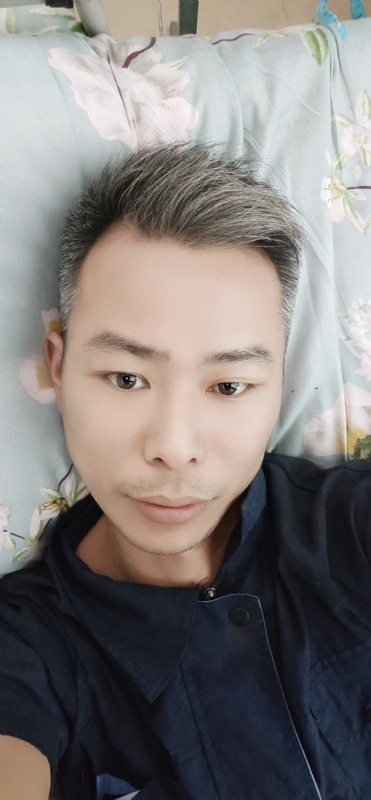 火山口的第一张照片--镇江相亲服务中心