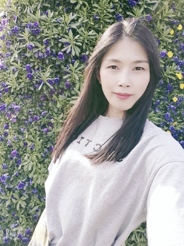 妍妍的第一张照片--镇江相亲服务中心