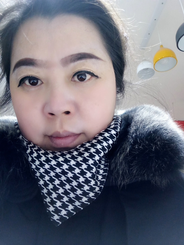 余猪猪的第一张照片--镇江相亲服务中心