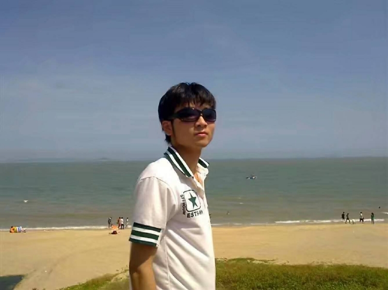 阿俊的第一张照片--镇江相亲服务中心