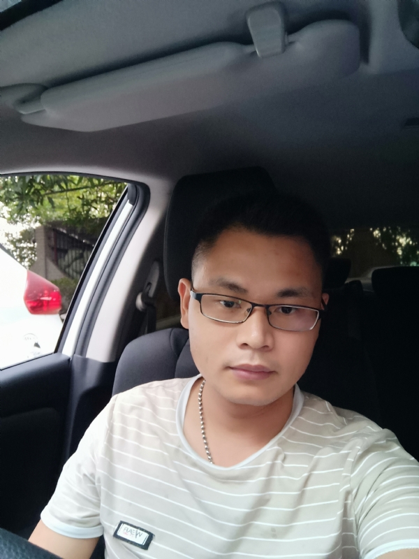 水明的第一张照片--镇江相亲服务中心