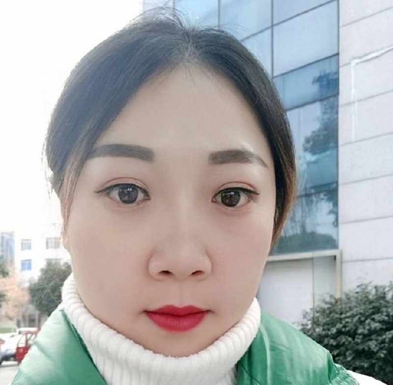袁芳的第一张照片--镇江相亲服务中心