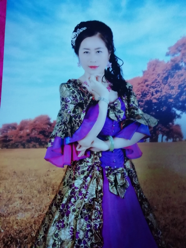 清水芙蓉的第二张照片--镇江相亲服务中心