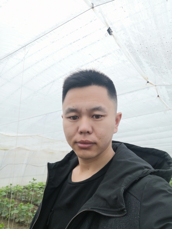 宇成的第一张照片--镇江相亲服务中心