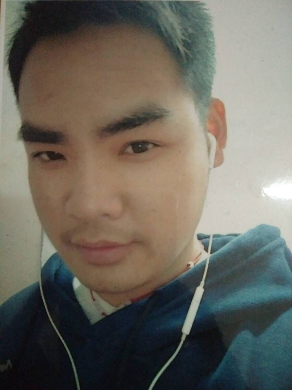 渴望爱的第一张照片--镇江相亲服务中心
