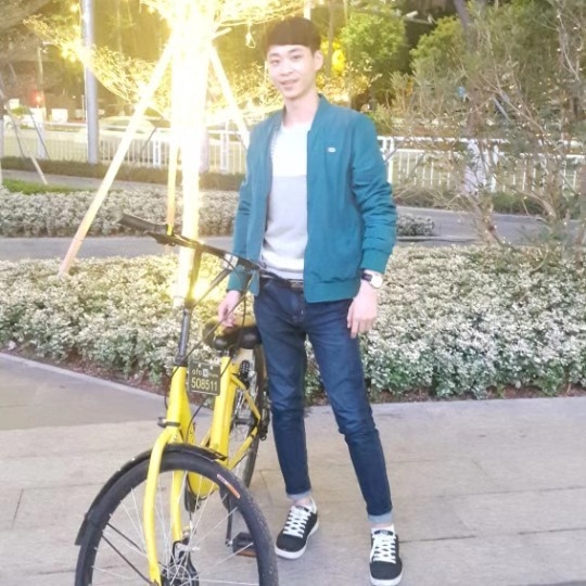 李伟的第一张照片--镇江相亲服务中心