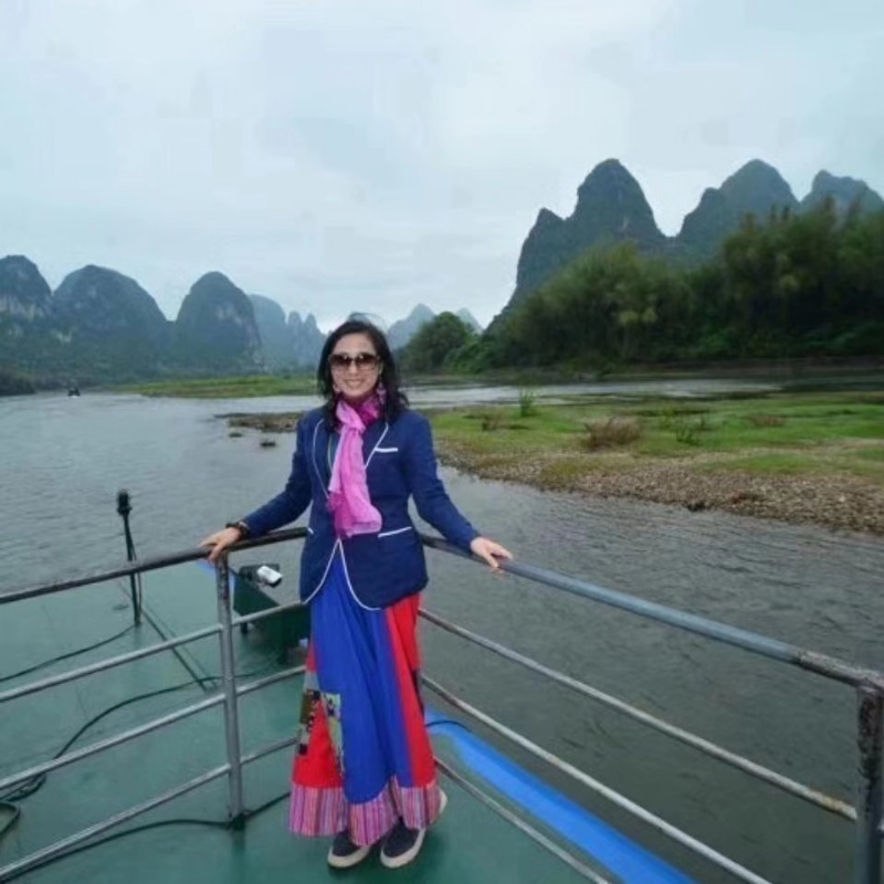 julia的第一张照片--镇江相亲服务中心