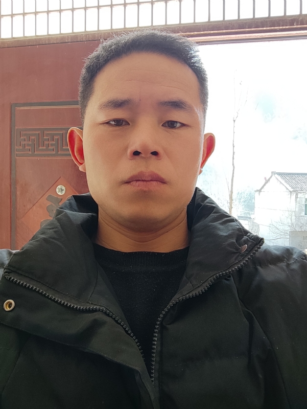 勇敢的成长的第一张照片--镇江相亲服务中心