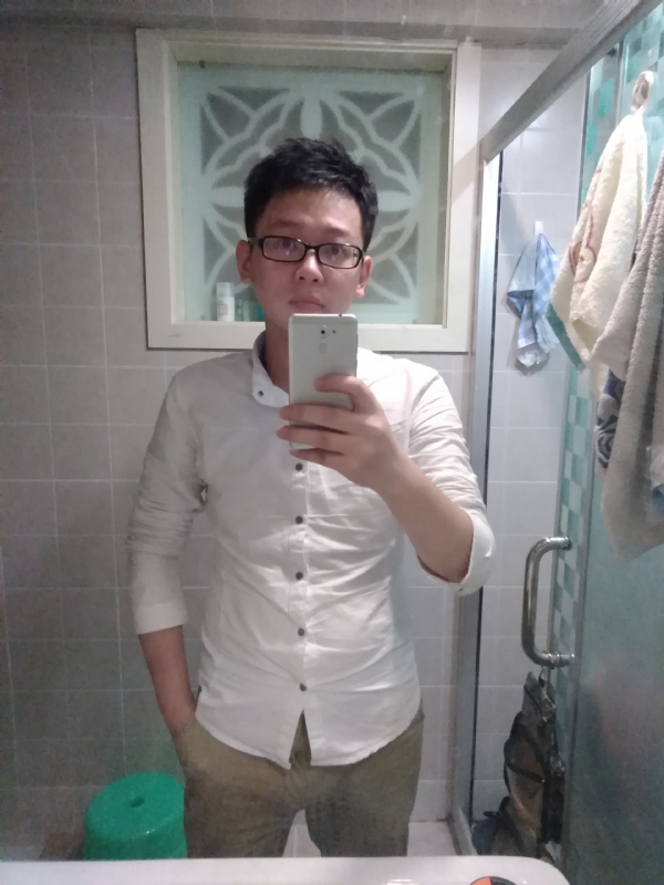 花谢魂伤的第三张照片--镇江相亲服务中心