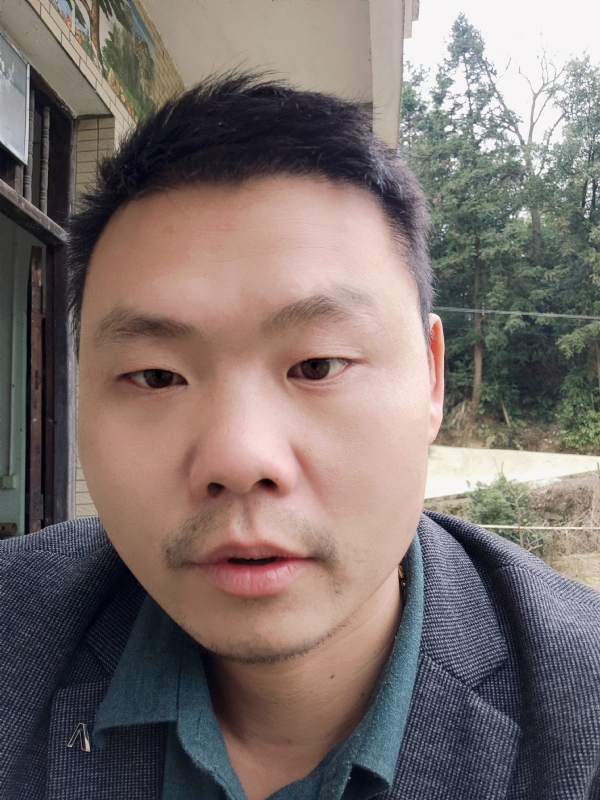 曾小焱的第一张照片--镇江相亲服务中心