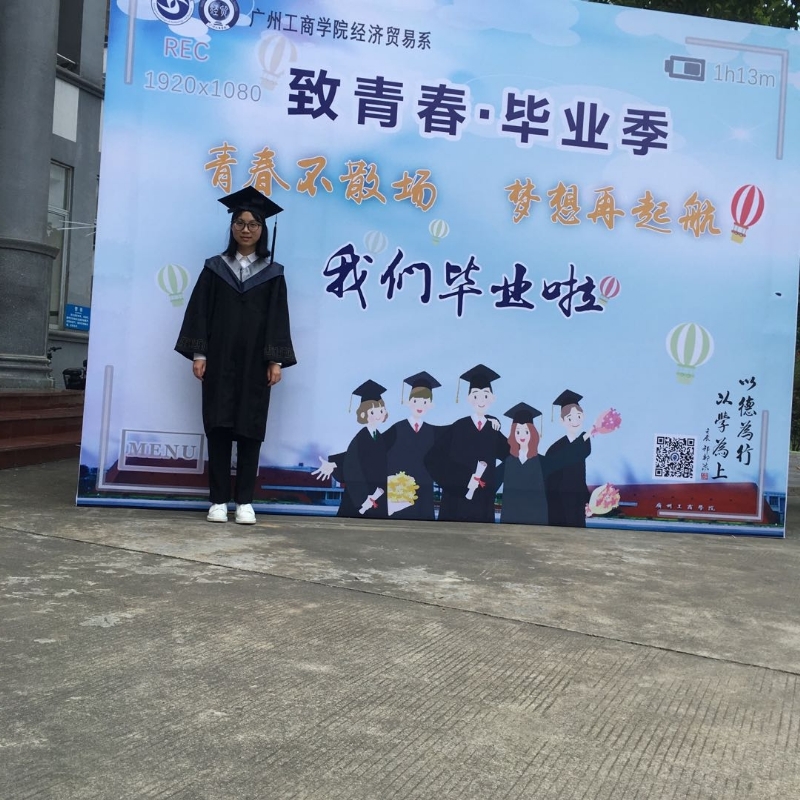 小小的第一张照片--镇江相亲服务中心
