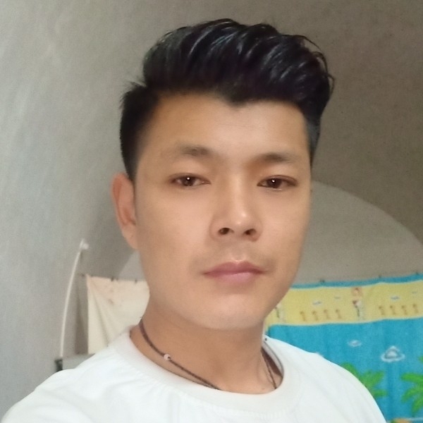 啊锋的第一张照片--镇江相亲服务中心