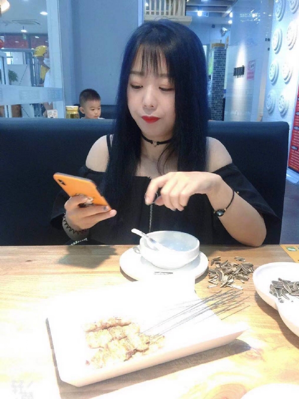 程程的第一张照片--镇江相亲服务中心