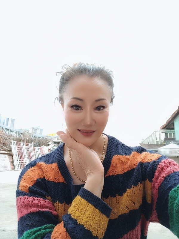 燕子的第四张照片--镇江相亲服务中心