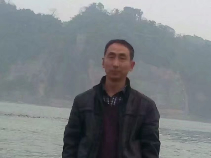 玉树临疯的第二张照片--镇江相亲服务中心