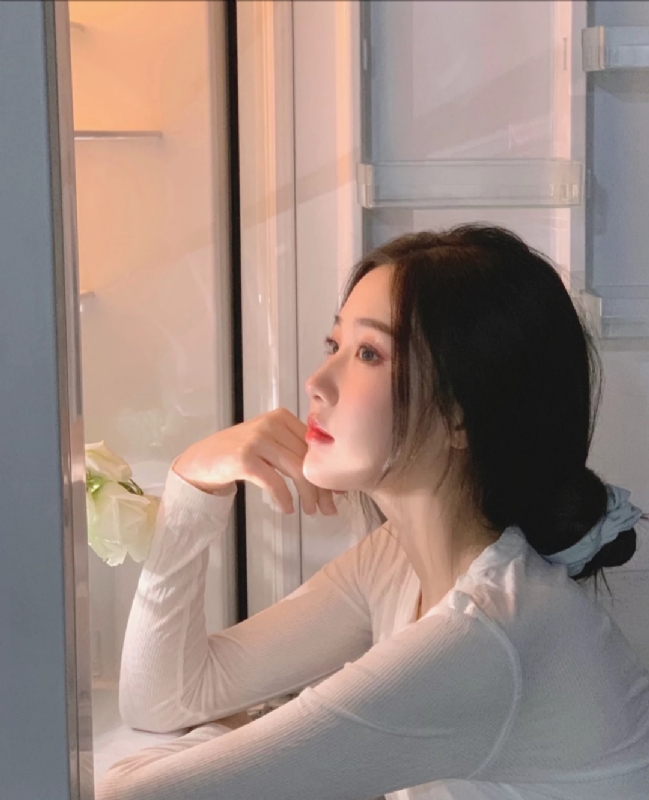 風吹過臉頰的第一张照片--镇江相亲服务中心