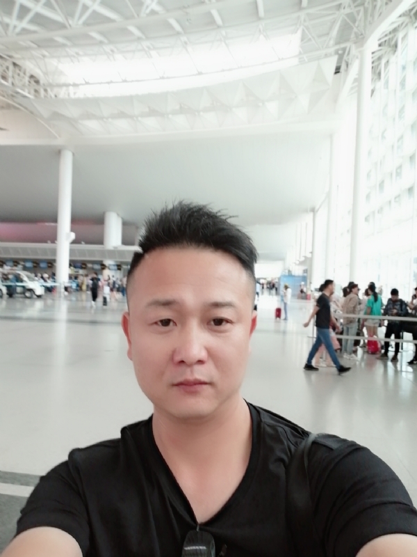 一叶知秋的第一张照片--镇江相亲服务中心