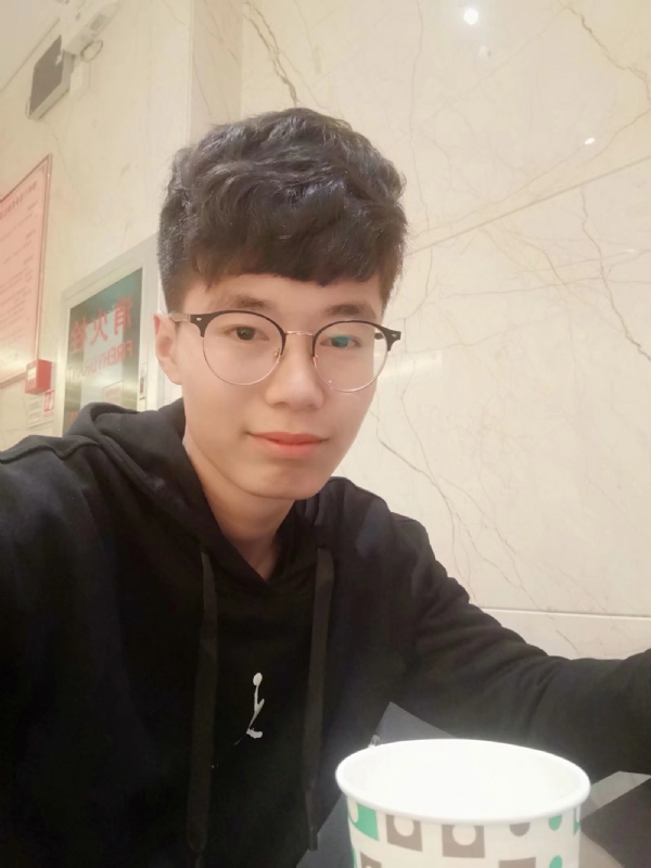 小张的第一张照片--镇江相亲服务中心