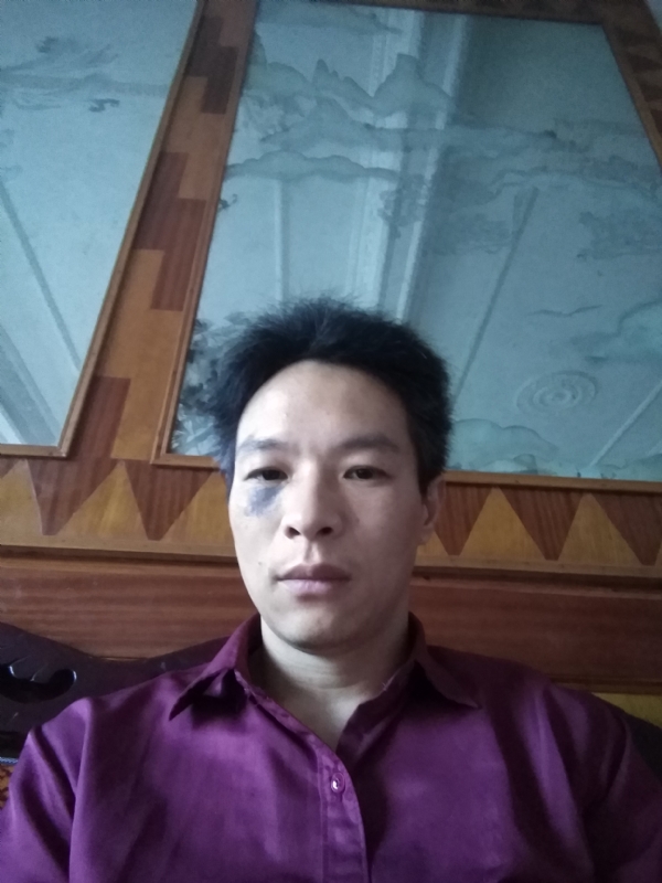 风中落叶的第一张照片--镇江相亲服务中心