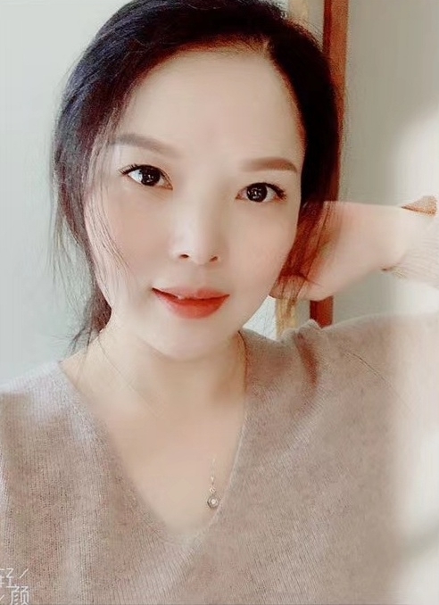 百荷的第一张照片--镇江相亲服务中心