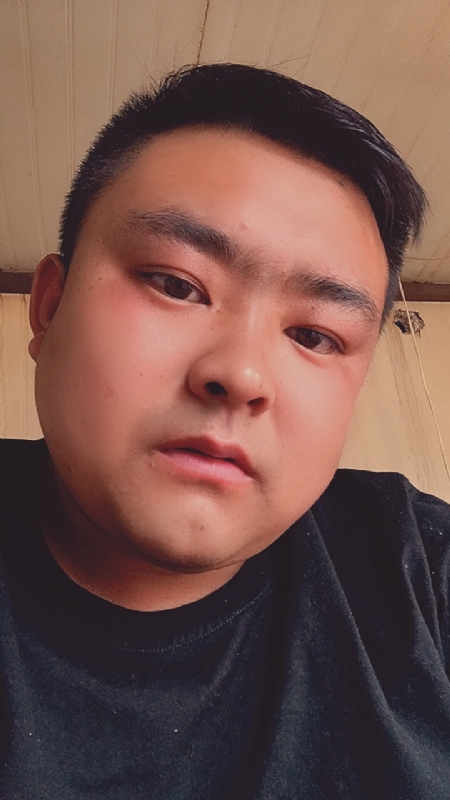 爱我所爱的第一张照片--镇江相亲服务中心