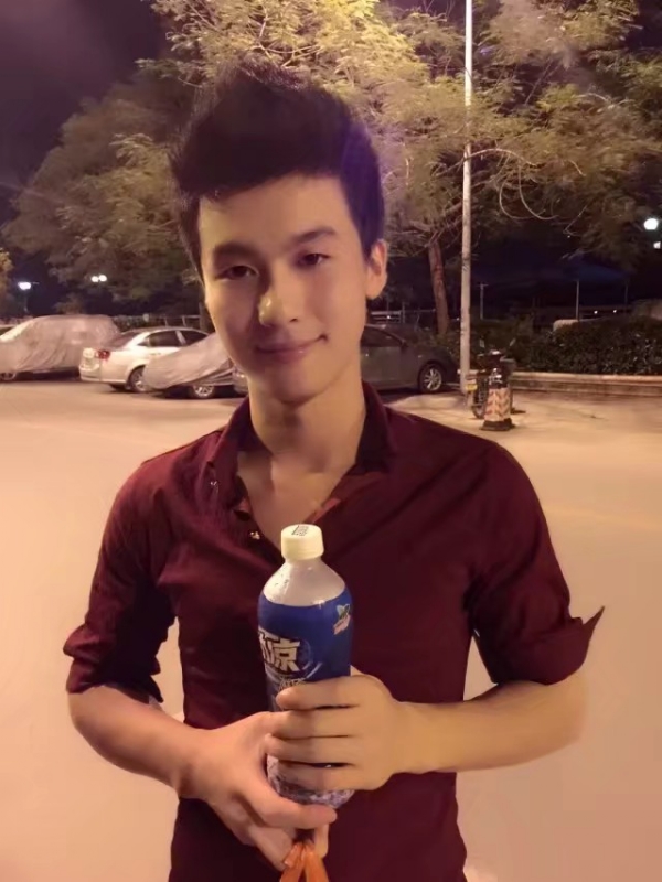 皮特王的第三张照片--镇江相亲服务中心