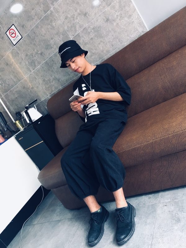寻找的第三张照片--镇江相亲服务中心
