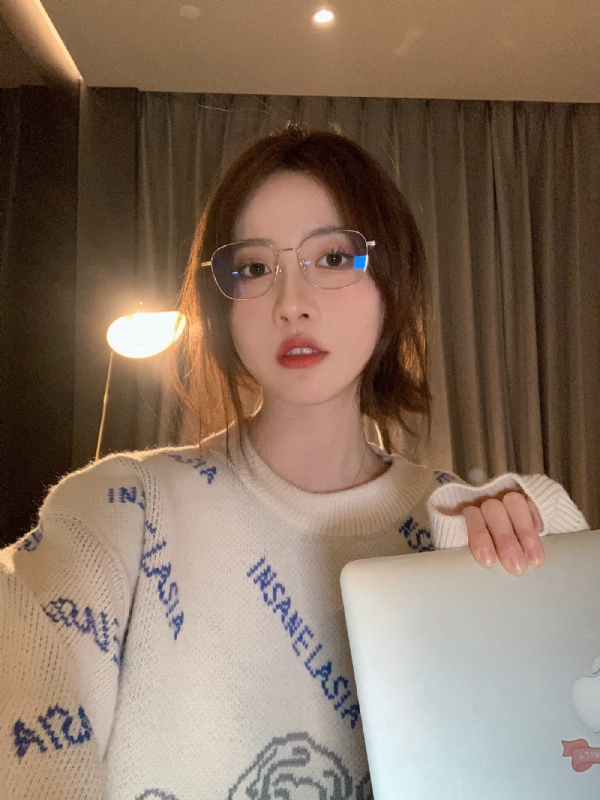 小曦的第一张照片--镇江相亲服务中心