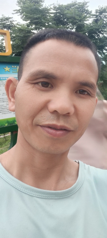 找个相爱的人结婚的第一张照片--镇江相亲服务中心