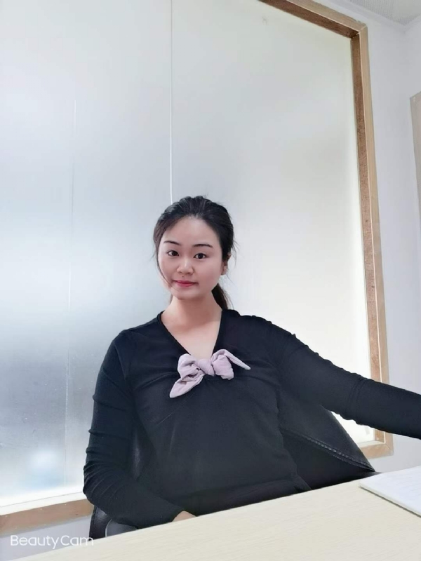 美美在深的第一张照片--镇江相亲服务中心