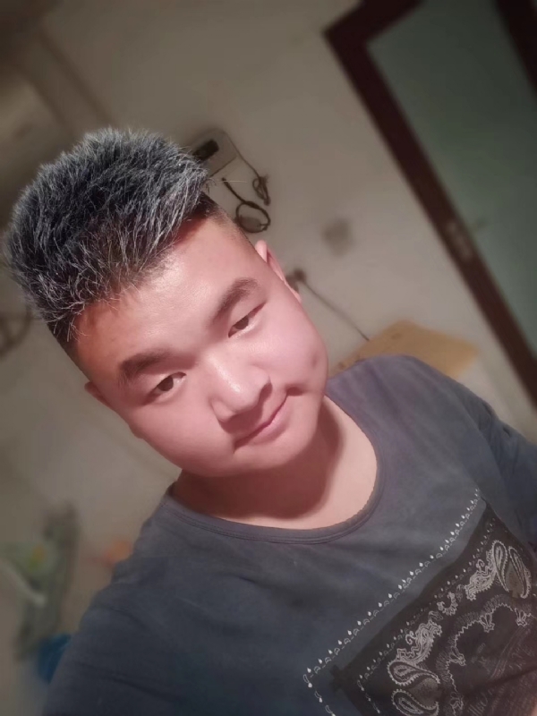 李子木的第二张照片--镇江相亲服务中心
