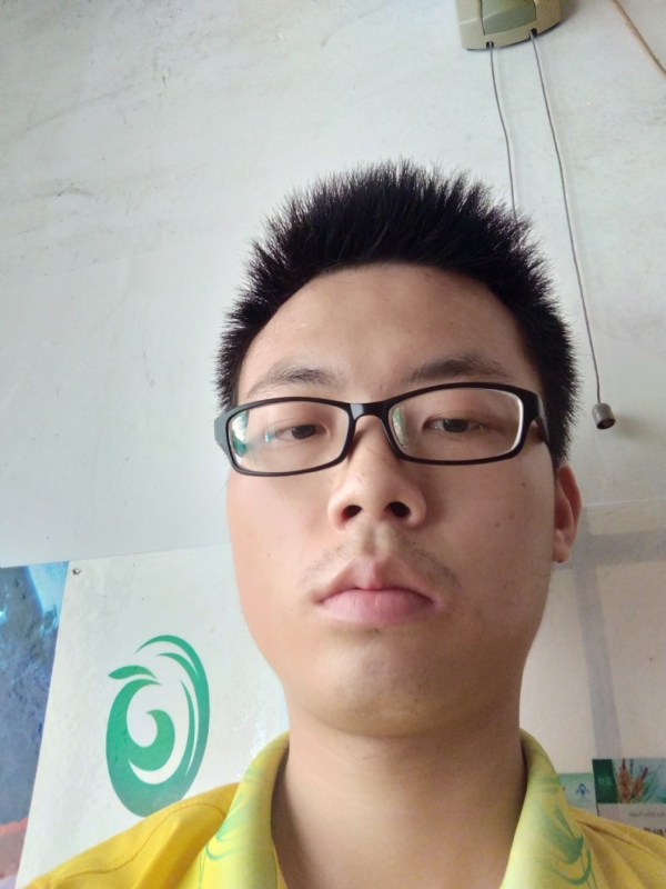 舒荷的第一张照片--镇江相亲服务中心