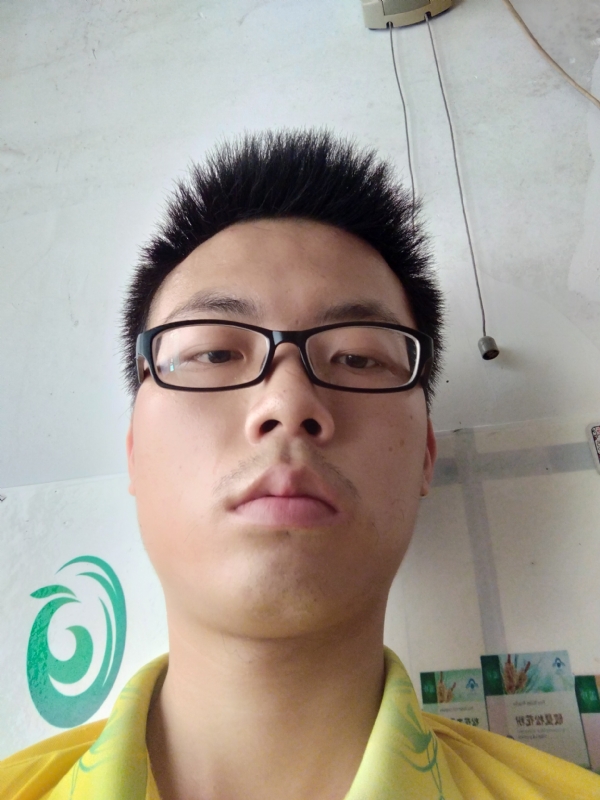 舒荷的第二张照片--镇江相亲服务中心