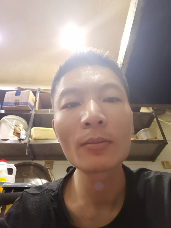 邹先生的第一张照片--镇江相亲服务中心
