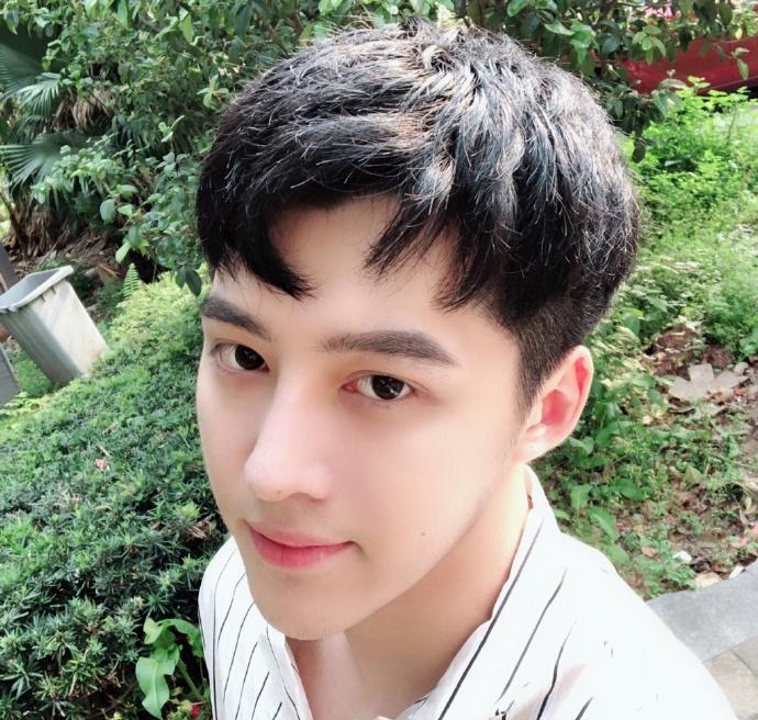 alading的第一张照片--镇江相亲服务中心