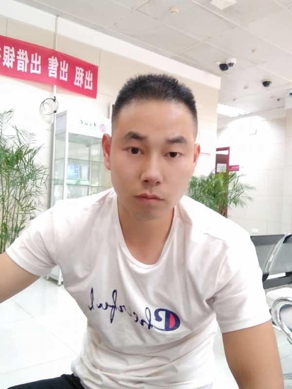 小少的第一张照片--镇江相亲服务中心