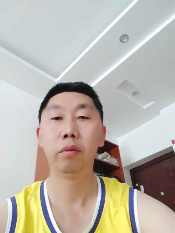 写尽半生纸上酸的第一张照片--镇江相亲服务中心