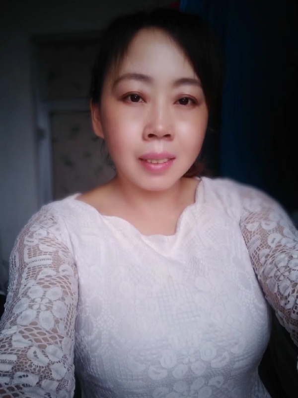 笑看人生的第一张照片--镇江相亲服务中心