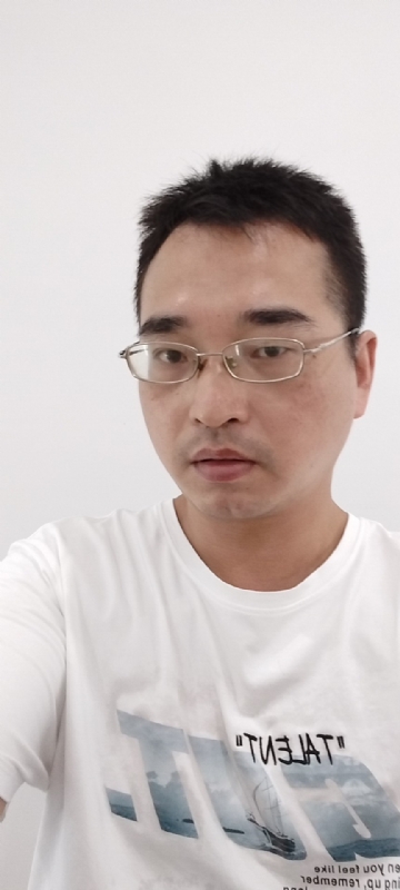 辉哥的第一张照片--镇江相亲服务中心