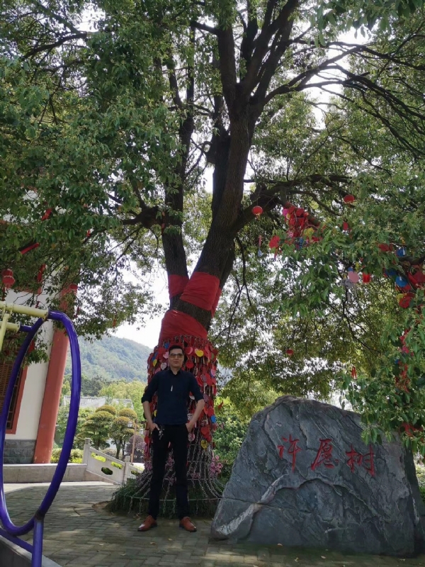 霸气的第一张照片--镇江相亲服务中心